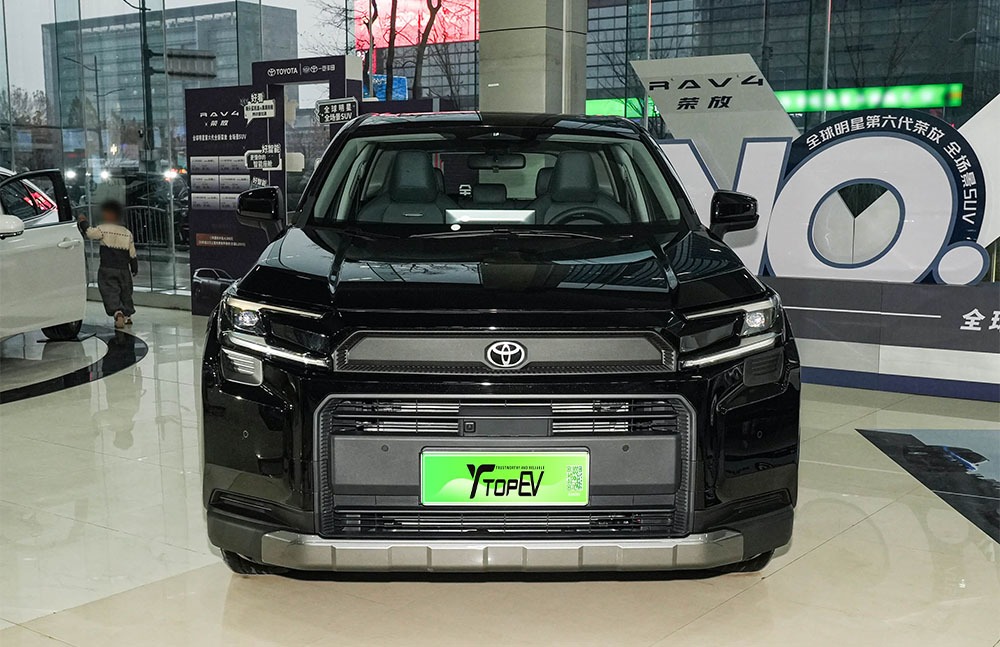 imgi_3_1_3(44) Toyota RAV4 2026 Hybrid – China Export Vehicle | EVOVED - Image 1