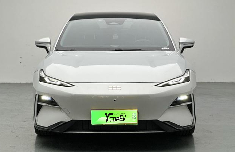 imgi_4_Geely Galaxy e8 2 Galaxy E8 2026 Model 550km PRO – China Export Vehicle | EVOVED - Image 1