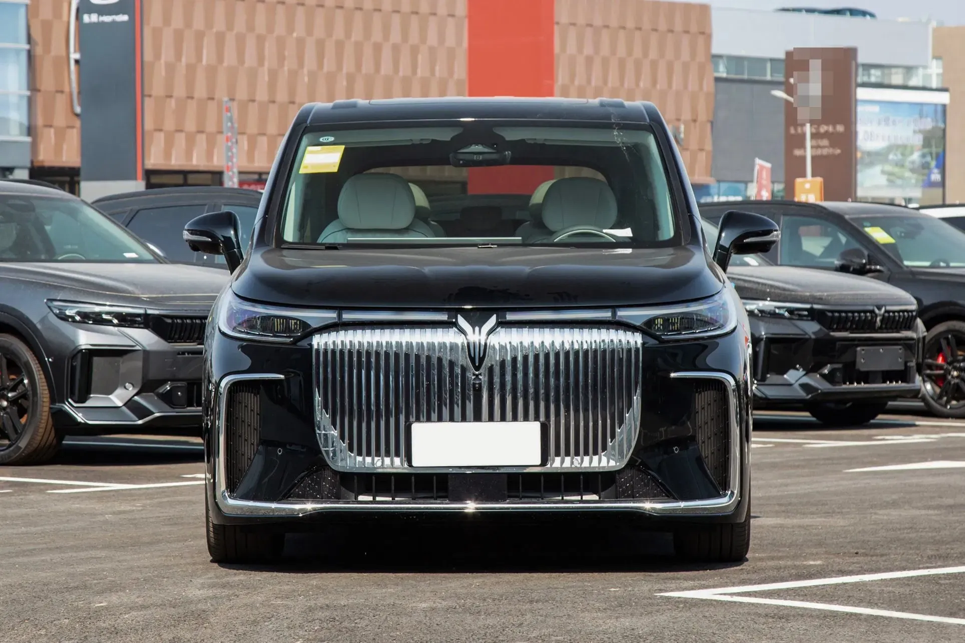 imgi_68_Premium-Electrical-Vehicle-with-Spacious-Voyah-Dreamer-EV-Car Voyah Dreamer EV Left Hand Drive Electric Car – Ships Worldwide From China | EVOVED - Image 1