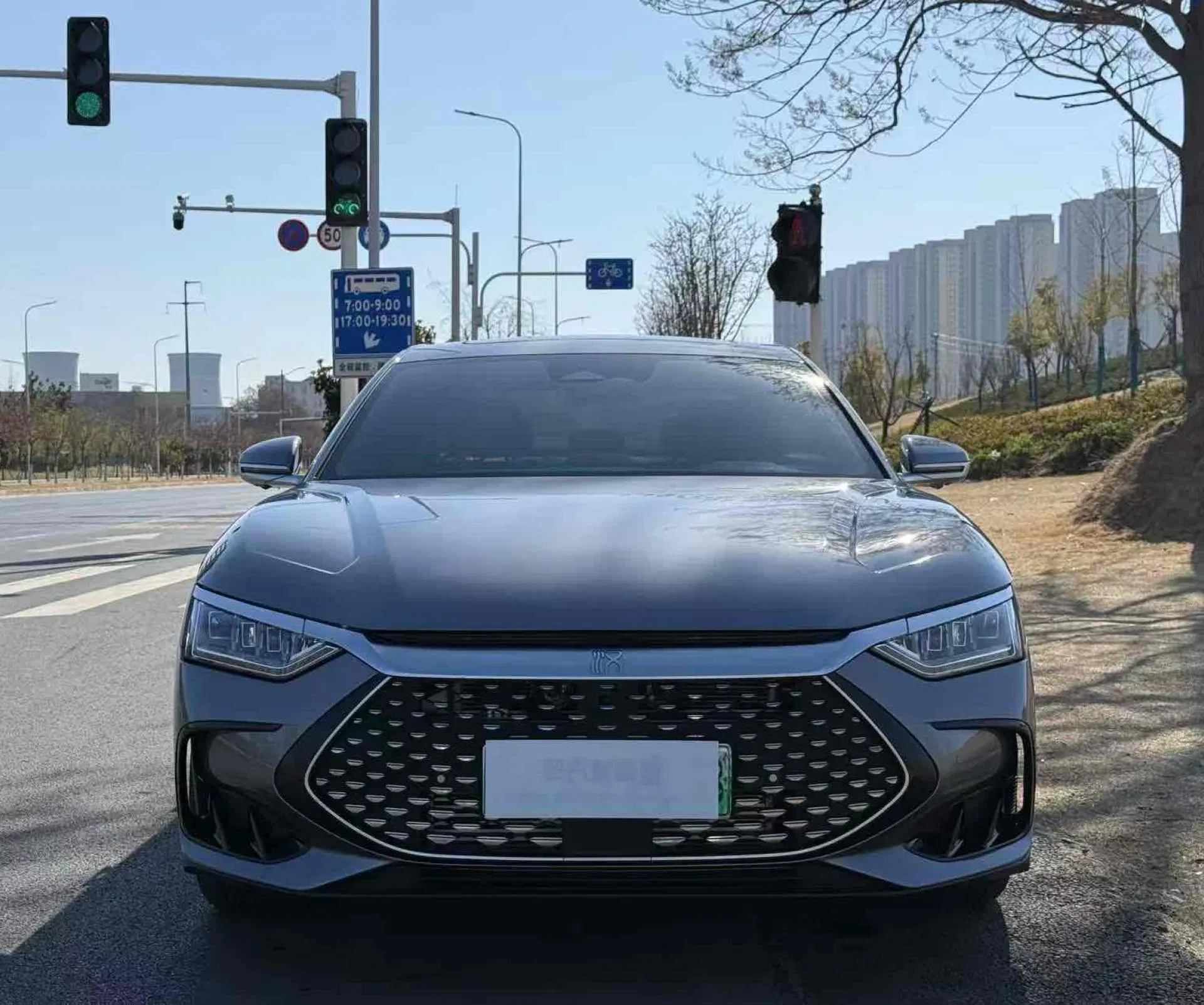 imgi_89_Used-Byd-Han-2024-Model-Dm-I-Honor-Edition-121km-Prestige-Edition-Hybrid 2026 Byd Han Dm-I Glory 121km Luxury 1.5t E-CVT Phev Long Range Plug-in Hybrid Sedan – Wholesale Price From China | EVOVED - Image 1