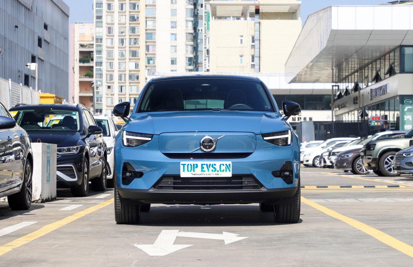 imgi_3_Volvo C40 PHEV front(1) VOLVO C40 – Ready for Export From China | EVOVED - Image 1