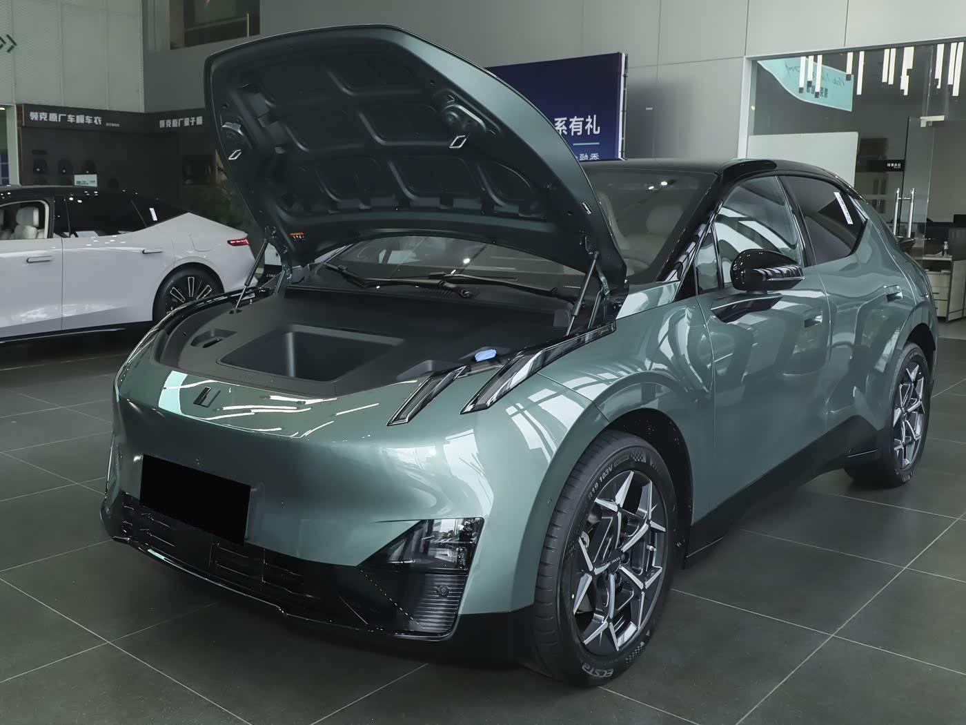 imgi_80_All-Electric-Lynk-Co-Z20-SUV-530km-Range-5-Door-5-Seat-Design Lynk & Co Z20 SUV – For Sale From China | EVOVED - Image 1