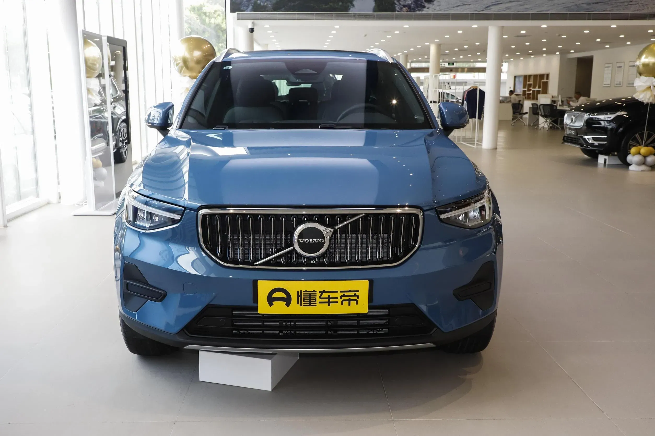 imgi_86_China-Factory-Volvo-Xc40-5-Doors-5-Seats-New-Used-Electric-Car Volvo XC40 – For Sale From China | EVOVED - Image 1